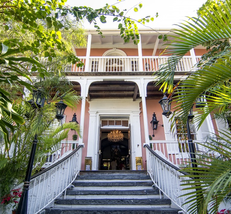 GrayCliff Hotel West Hill Street Nassau Bahamas